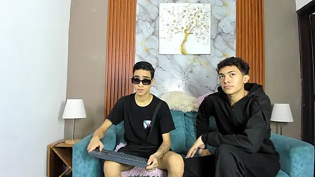 SKYN MAN online show from 04/13/26, 07:34