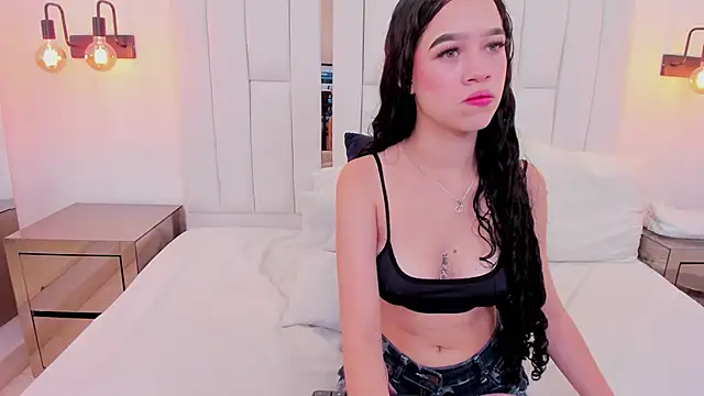 georgina kloss  online show from 03/13/26, 05:18