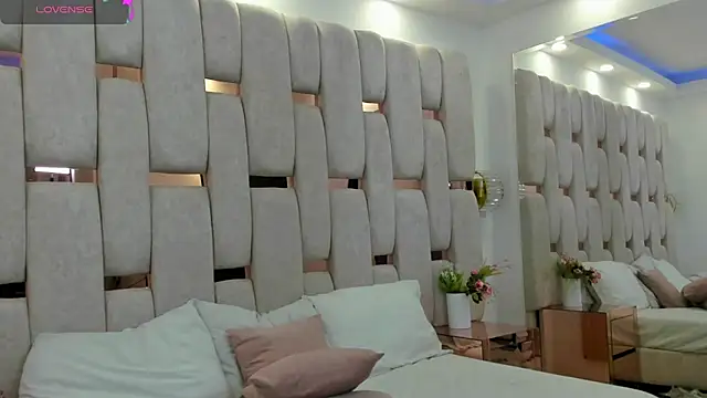 georgina kloss  online show from 03/31/26, 05:15