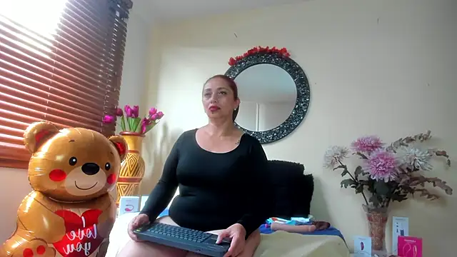 Maye Milf  online show from 03/25/26, 12:48