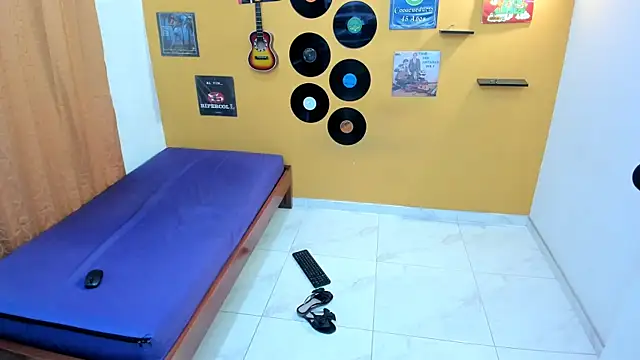 lilithevil32 online show from 03/13/26, 01:43