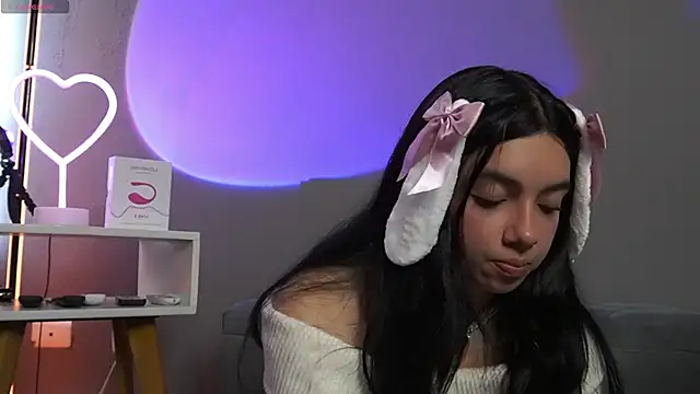 Im Elaris online show from 03/13/26, 02:33