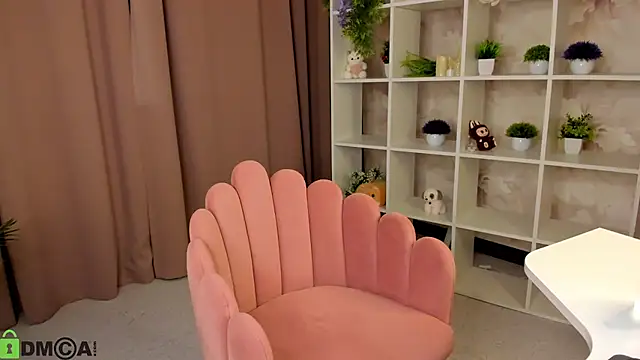 Snapshot of roxywinx chatting on 03/21/26, 08:19 roxywinx online show from 03/21/26, 08:19