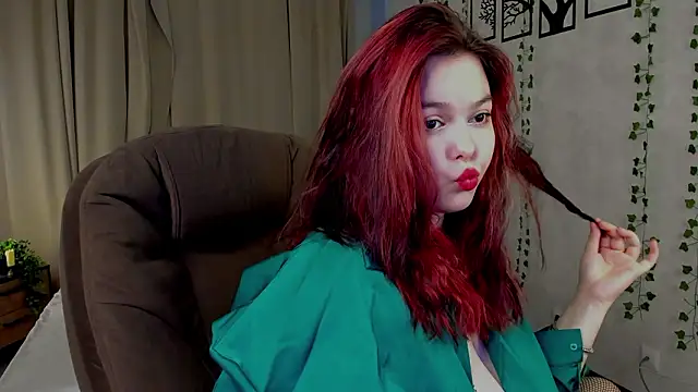 Snapshot of roxywinx chatting on 03/19/26, 12:16 roxywinx online show from 03/19/26, 12:16