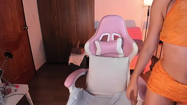 hi kiittyy online show from 03/19/26, 09:53