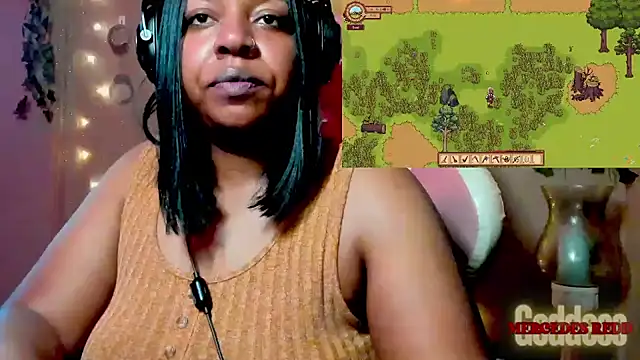 Goddess MercedesRedd online show from 06/15/26, 02:17