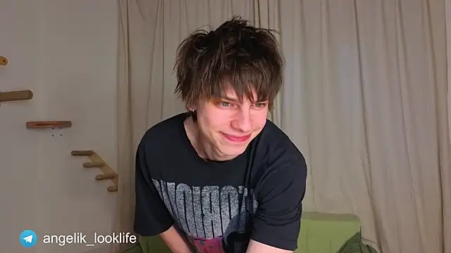 look angelic online show from 03/13/26, 04:06