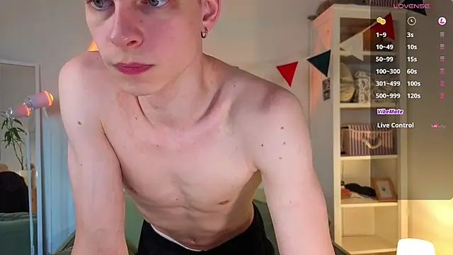 look angelic online show from 06/09/26, 04:24