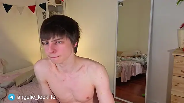 look angelic online show from 05/02/26, 07:52