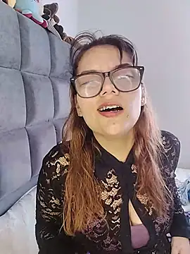 kittyBlossom 1 online show from 08/01/26, 07:45