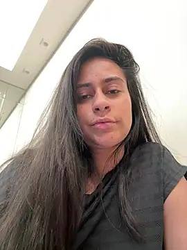 Snapshot of Geovana_blan chatting on 03/03/26, 08:16 Geovana blan online show from 03/03/26, 08:16