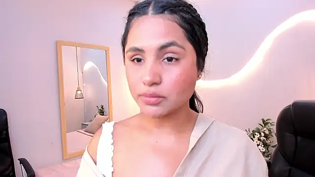 Mara  05 online show from 03/18/26, 07:59