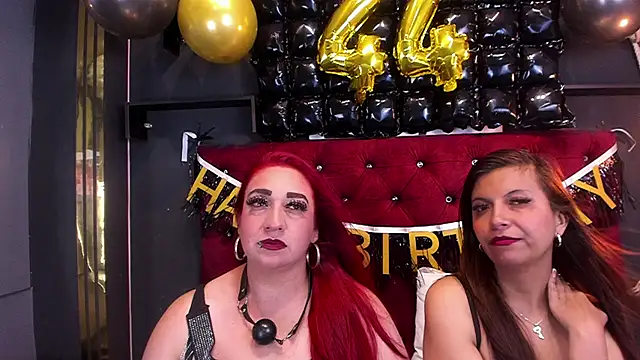 Sarah  Moonx online show from 05/17/26, 05:35