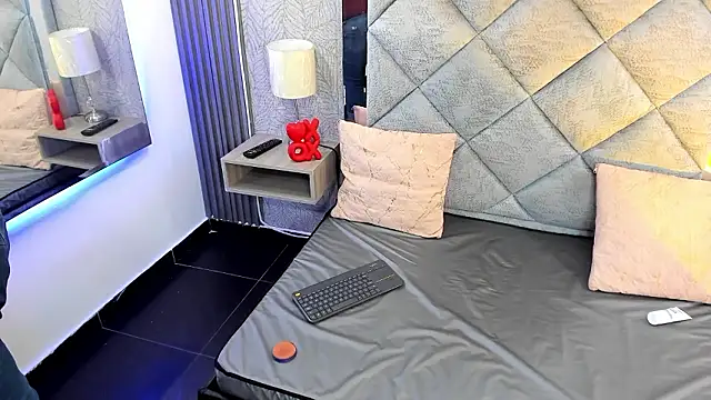 Sarah  Moonx online show from 03/06/26, 07:42