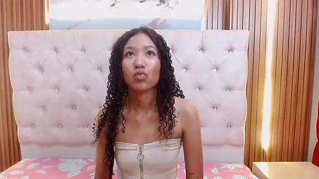 skiaracl202 online show from 03/29/26, 10:11