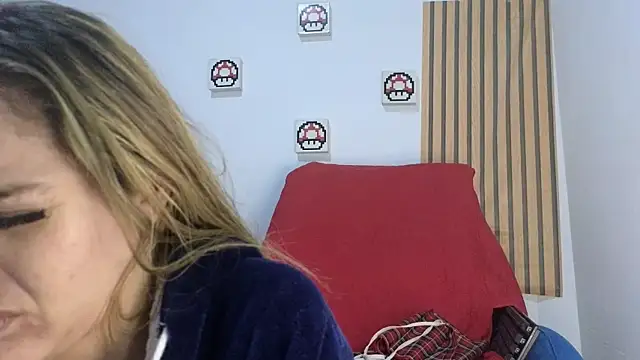 Caroline hernandes online show from 03/28/26, 02:56