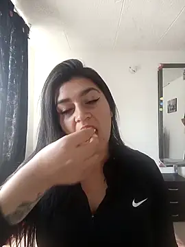 sckarlet1 online show from 04/12/26, 09:40