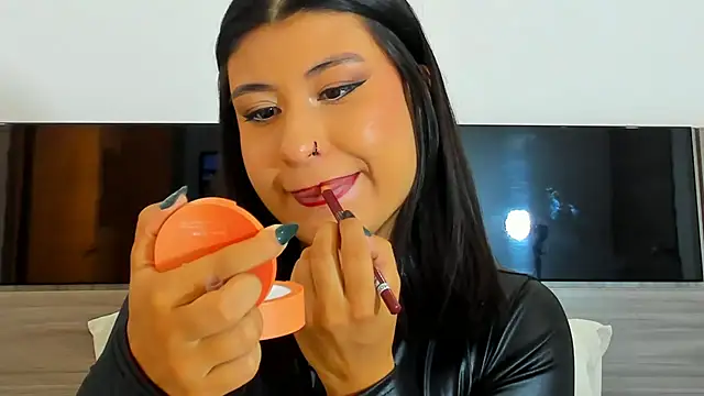 DaphneWayne online show from 04/15/26, 07:40