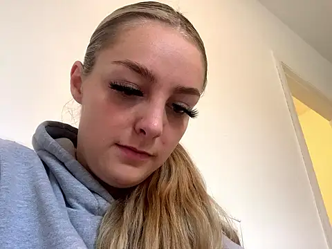 LusciousLailax online show from 03/09/26, 03:15