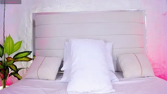 AitanaNoa online show from 04/10/26, 07:43