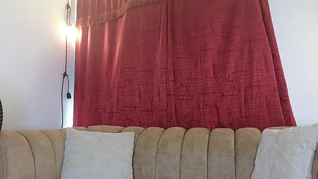 ahnaysexx online show from 04/13/26, 07:07