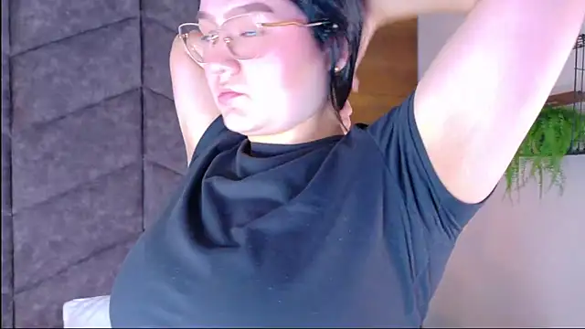 Snapshot of AmatistaSky__ chatting on 05/11/26, 11:33 AmatistaSky online show from 05/11/26, 11:33