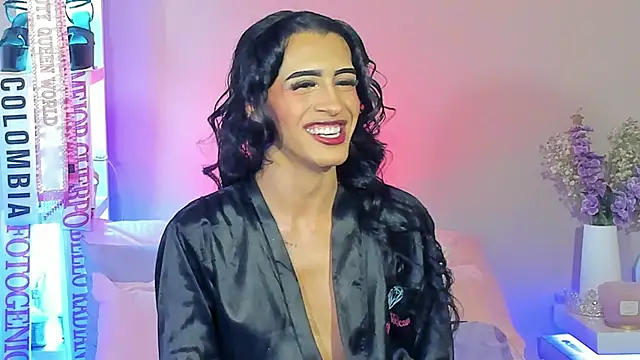 CherrySeraphine1 online show from 05/23/26, 10:42