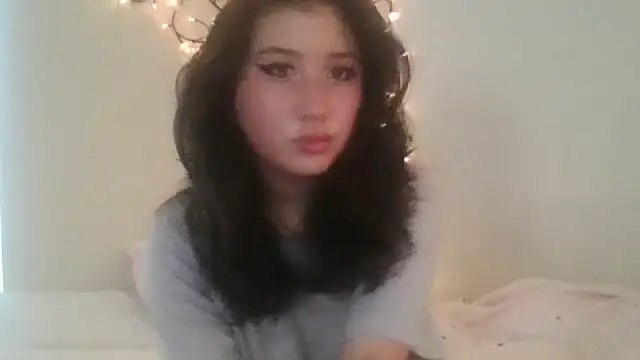 Silverbabyyy2007 online show from 06/28/26, 01:23