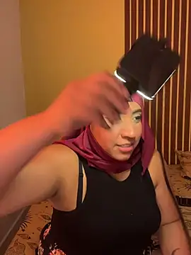 Chandra Yusef online show from 03/21/26, 03:27