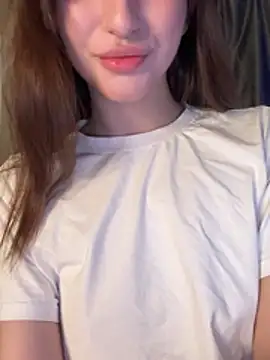 LunarQueenn online show from 04/03/26, 08:48