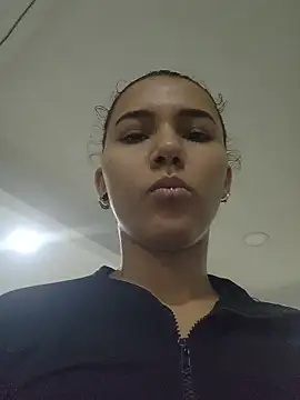 Isabella Stark online show from 03/17/26, 11:24