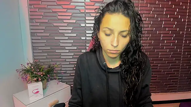 Ana maria 08 online show from 04/01/26, 02:47