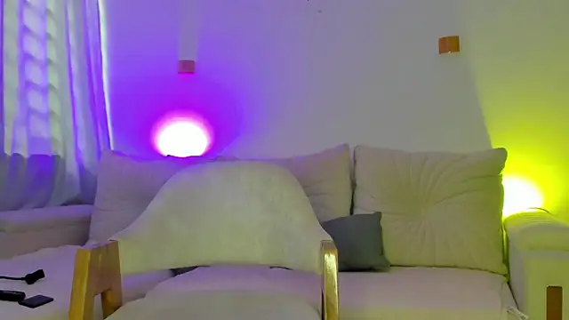 ALEJA R01 online show from 03/12/26, 08:13