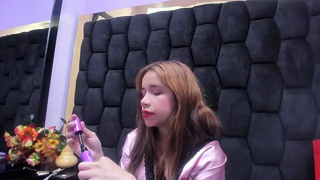 ZoeBarbiee online show from 04/09/26, 02:35