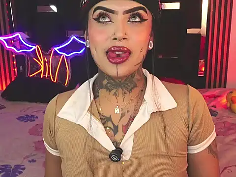 LauriInk1 online show from 04/14/26, 06:13