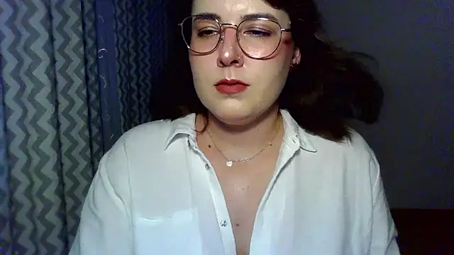 ClaraHard online show from 07/01/26, 06:30