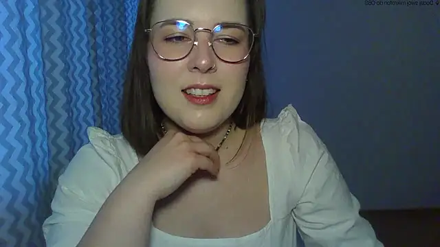 Snapshot of ClaraHard chatting on 05/10/26, 05:15 ClaraHard online show from 05/10/26, 05:15