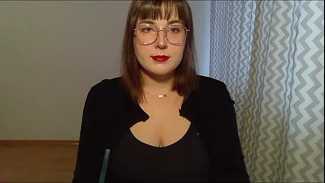 ClaraHard online show from 06/15/26, 05:45