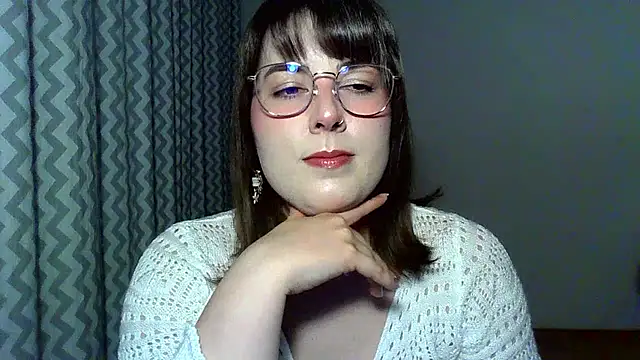 ClaraHard online show from 07/06/26, 07:05