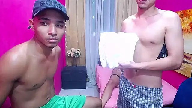 hotsex couple online show from 04/13/26, 07:18