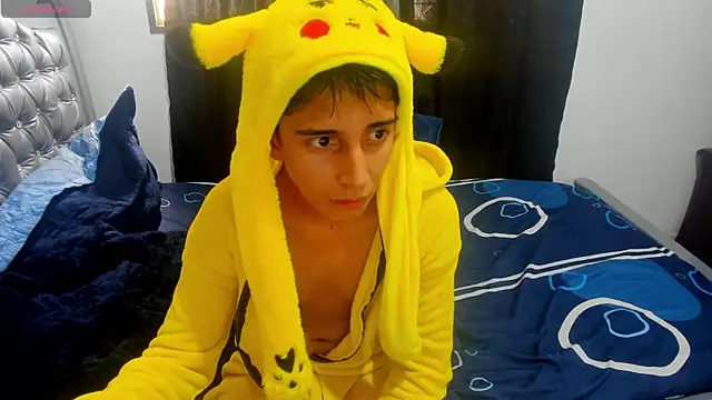 gomitaboy1 online show from 03/26/26, 07:01