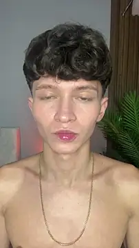 Max West7 online show from 04/25/26, 09:01