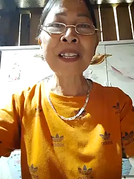 Snapshot of Sky-rain98 chatting on 03/28/26, 08:37 Sky-rain98 online show from 03/28/26, 08:37