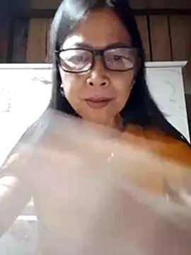 Snapshot of Sky-rain98 chatting on 04/19/26, 08:22 Sky-rain98 online show from 04/19/26, 08:22