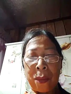 Snapshot of Sky-rain98 chatting on 04/04/26, 08:37 Sky-rain98 online show from 04/04/26, 08:37