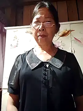 Snapshot of Sky-rain98 chatting on 04/02/26, 02:35 Sky-rain98 online show from 04/02/26, 02:35