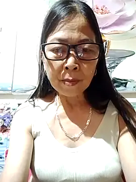 Snapshot of Sky-rain98 chatting on 04/26/26, 02:31 Sky-rain98 online show from 04/26/26, 02:31