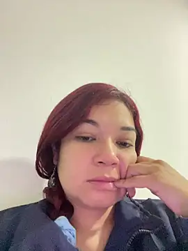 PaulaVegaa online show from 05/03/26, 10:53