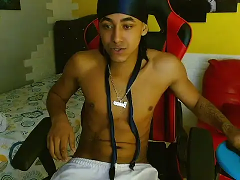 taylor bigdick18 online show from 03/04/26, 11:01