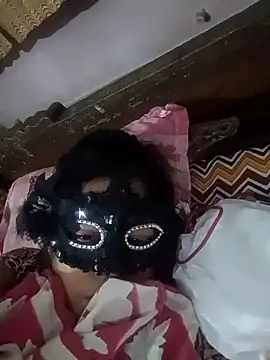 DRAMA  QUEEN online show from 04/15/26, 07:29